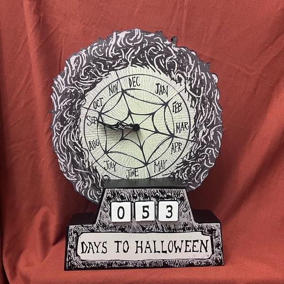 NIGHTMARE BEFORE CHRISTMAS HALLOWEEN  COUNTDOWN CLOCK - Picture 1 of 6
